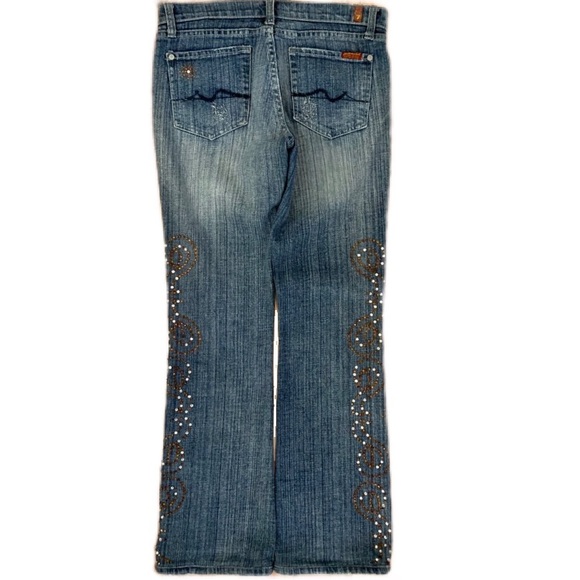 7 For All Mankind Distressed
Embellished Bootcut size 27 - Picture 8 of 14